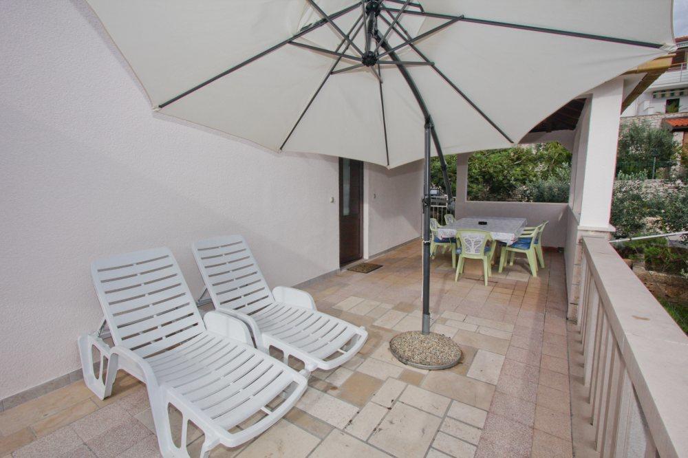 Apartment Miljenko Tomic Splitska Exterior photo
