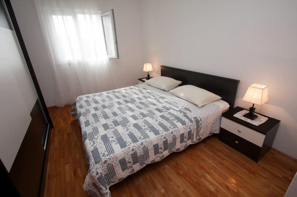 Apartment Miljenko Tomic Splitska Exterior photo